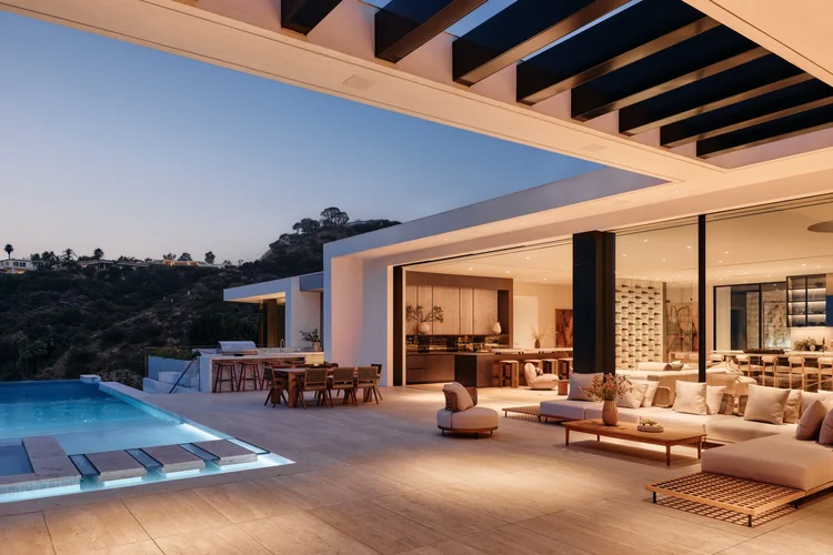 9259+Robin_LowRes_34_